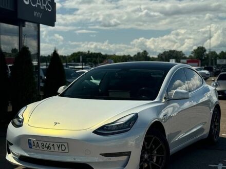 Белый Тесла Модель 3, объемом двигателя 0 л и пробегом 131 тыс. км за 14500 $, фото 1 на Automoto.ua