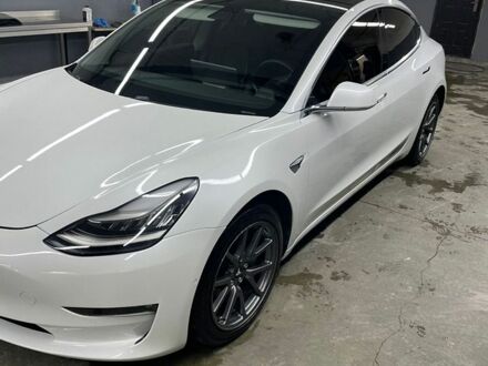 Білий Тесла Модель 3, об'ємом двигуна 0 л та пробігом 68 тис. км за 18500 $, фото 1 на Automoto.ua