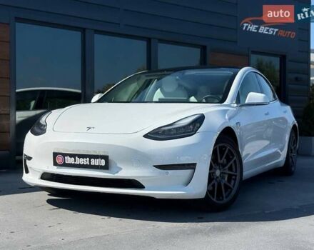 Белый Тесла Модель 3, объемом двигателя 0 л и пробегом 48 тыс. км за 20499 $, фото 1 на Automoto.ua
