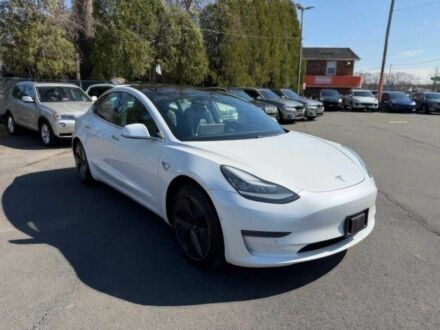 Білий Тесла Модель 3, об'ємом двигуна 0 л та пробігом 30 тис. км за 6900 $, фото 1 на Automoto.ua