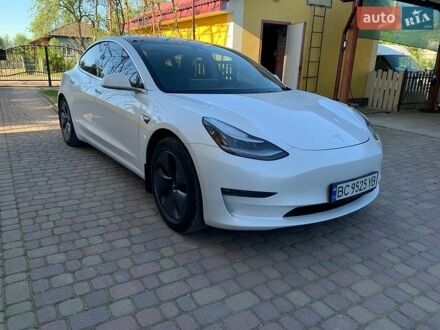 Белый Тесла Модель 3, объемом двигателя 0 л и пробегом 235 тыс. км за 16700 $, фото 1 на Automoto.ua