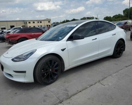 Белый Тесла Модель 3, объемом двигателя 0 л и пробегом 57 тыс. км за 4800 $, фото 1 на Automoto.ua