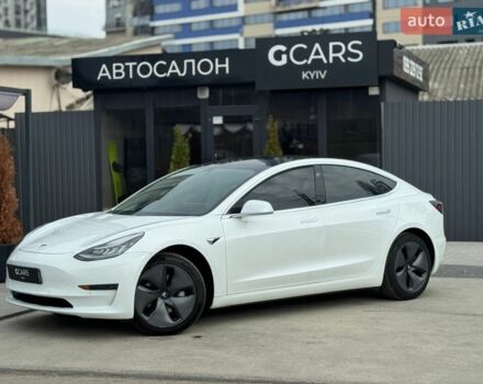 Белый Тесла Модель 3, объемом двигателя 0 л и пробегом 45 тыс. км за 15900 $, фото 1 на Automoto.ua
