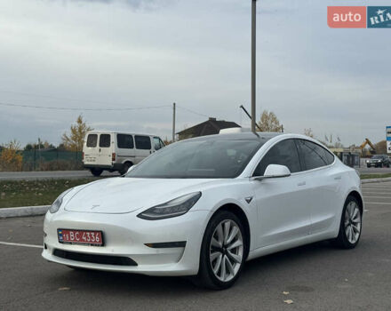 Белый Тесла Модель 3, объемом двигателя 0 л и пробегом 166 тыс. км за 14500 $, фото 1 на Automoto.ua