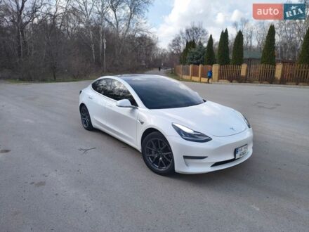 Белый Тесла Модель 3, объемом двигателя 0 л и пробегом 160 тыс. км за 15500 $, фото 1 на Automoto.ua