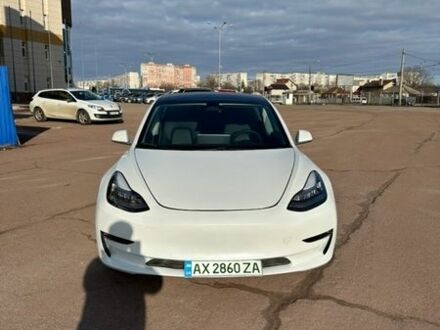 Белый Тесла Модель 3, объемом двигателя 0 л и пробегом 53 тыс. км за 20000 $, фото 1 на Automoto.ua