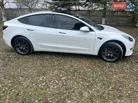 Белый Тесла Модель 3, объемом двигателя 0 л и пробегом 88 тыс. км за 15300 $, фото 1 на Automoto.ua