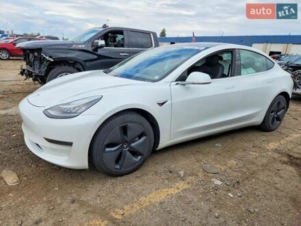 Білий Тесла Модель 3, об'ємом двигуна 0 л та пробігом 40 тис. км за 4500 $, фото 1 на Automoto.ua