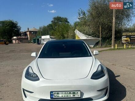 Белый Тесла Модель 3, объемом двигателя 0 л и пробегом 143 тыс. км за 15000 $, фото 1 на Automoto.ua
