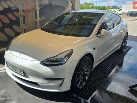 Білий Тесла Модель 3, об'ємом двигуна 0 л та пробігом 194 тис. км за 17500 $, фото 1 на Automoto.ua