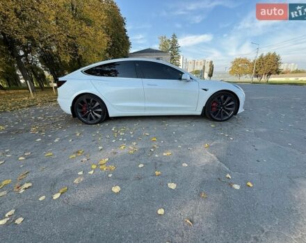 Белый Тесла Модель 3, объемом двигателя 0 л и пробегом 146 тыс. км за 18700 $, фото 1 на Automoto.ua