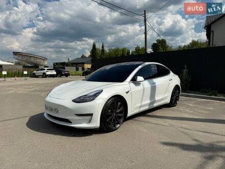 Белый Тесла Модель 3, объемом двигателя 0 л и пробегом 113 тыс. км за 18900 $, фото 1 на Automoto.ua