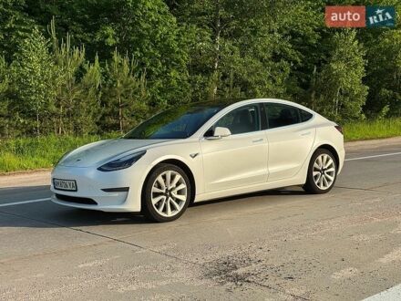 Білий Тесла Модель 3, об'ємом двигуна 0 л та пробігом 122 тис. км за 18300 $, фото 1 на Automoto.ua