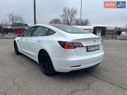 Білий Тесла Модель 3, об'ємом двигуна 0 л та пробігом 47 тис. км за 18500 $, фото 1 на Automoto.ua