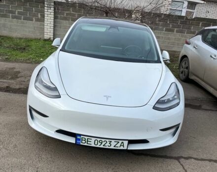 Белый Тесла Модель 3, объемом двигателя 0 л и пробегом 99 тыс. км за 16500 $, фото 1 на Automoto.ua