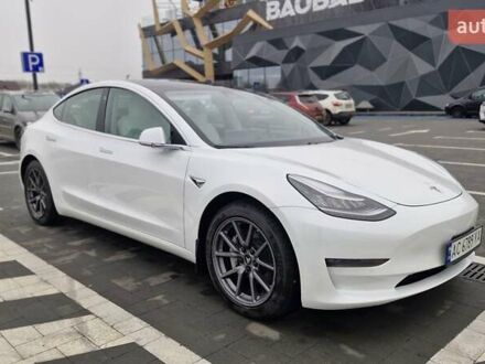 Белый Тесла Модель 3, объемом двигателя 0 л и пробегом 93 тыс. км за 16800 $, фото 1 на Automoto.ua
