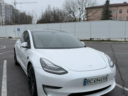Білий Тесла Модель 3, об'ємом двигуна 0 л та пробігом 203 тис. км за 21500 $, фото 1 на Automoto.ua