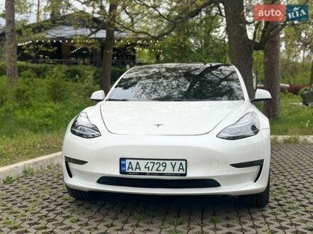 Белый Тесла Модель 3, объемом двигателя 0 л и пробегом 70 тыс. км за 19500 $, фото 1 на Automoto.ua