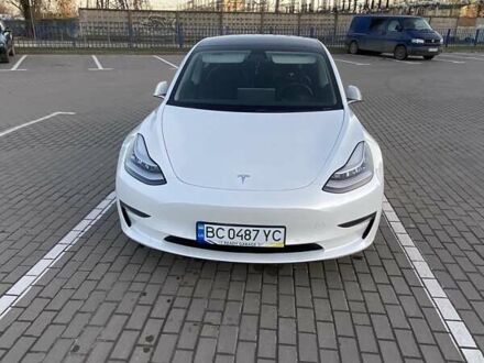 Білий Тесла Модель 3, об'ємом двигуна 0 л та пробігом 103 тис. км за 18500 $, фото 1 на Automoto.ua