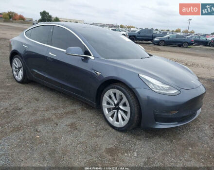 Білий Тесла Модель 3, об'ємом двигуна 0 л та пробігом 100 тис. км за 6000 $, фото 1 на Automoto.ua