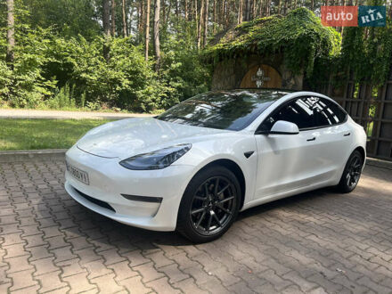 Тесла Модель 3 2020 в Новояворовск на Automoto.ua Белый Тесла Модель 3, объемом двигателя 0 л и пробегом 82 тыс. км за 26000 $, фото 1 на Automoto.ua