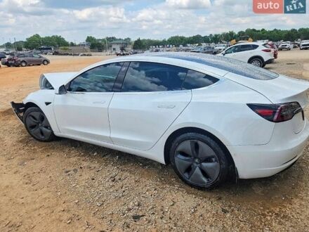 Белый Тесла Модель 3, объемом двигателя 0 л и пробегом 142 тыс. км за 11300 $, фото 1 на Automoto.ua