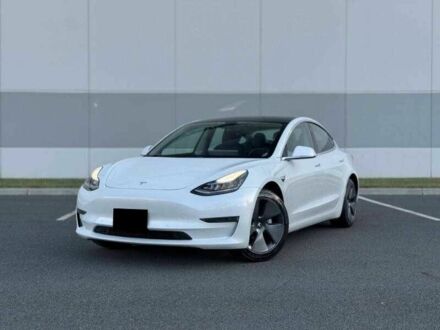 Тесла Модель 3 2020 в Житомире на Automoto.ua Белый Тесла Модель 3, объемом двигателя 0 л и пробегом 57 тыс. км за 12500 $, фото 1 на Automoto.ua