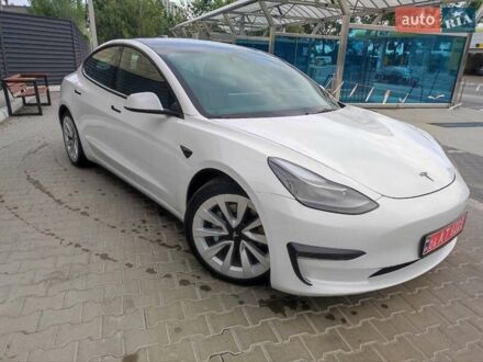Тесла Модель 3 2020 у Києві на Automoto.ua Білий Тесла Модель 3, об'ємом двигуна 0 л та пробігом 44 тис. км за 18999 $, фото 1 на Automoto.ua