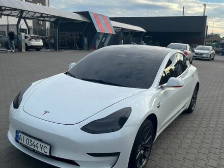 Білий Тесла Модель 3, об'ємом двигуна 0 л та пробігом 59 тис. км за 17500 $, фото 1 на Automoto.ua