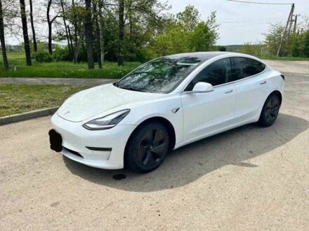Тесла Модель 3 2020 у Одесі на Automoto.ua Білий Тесла Модель 3, об'ємом двигуна 0 л та пробігом 35 тис. км за 8700 $, фото 1 на Automoto.ua