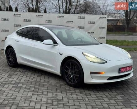 Белый Тесла Модель 3, объемом двигателя 0 л и пробегом 155 тыс. км за 12200 $, фото 1 на Automoto.ua