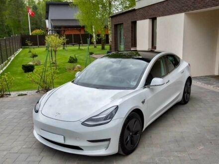 Тесла Модель 3 2020 у Львові на Automoto.ua Білий Тесла Модель 3, об'ємом двигуна 0 л та пробігом 94 тис. км за 16400 $, фото 1 на Automoto.ua