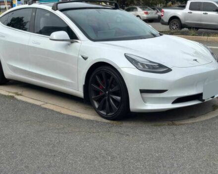 Білий Тесла Модель 3, об'ємом двигуна 0 л та пробігом 35 тис. км за 6900 $, фото 1 на Automoto.ua