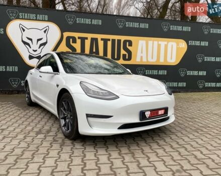Білий Тесла Модель 3, об'ємом двигуна 0 л та пробігом 65 тис. км за 18900 $, фото 1 на Automoto.ua