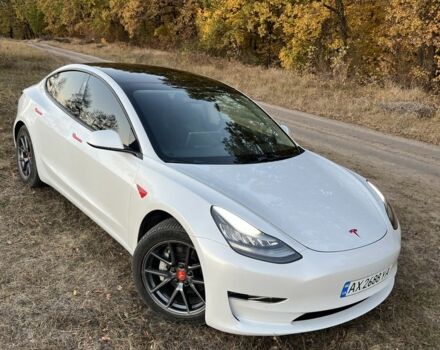 Белый Тесла Модель 3, объемом двигателя 0 л и пробегом 96 тыс. км за 23800 $, фото 1 на Automoto.ua