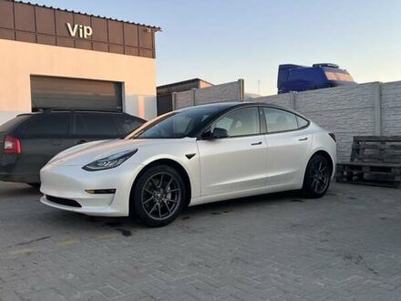 Тесла Модель 3 2020 в Харькове на Automoto.ua Белый Тесла Модель 3, объемом двигателя 0 л и пробегом 23 тыс. км за 29000 $, фото 1 на Automoto.ua