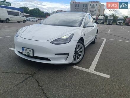 Тесла Модель 3 2020 в Львове на Automoto.ua Белый Тесла Модель 3, объемом двигателя 0 л и пробегом 88 тыс. км за 22500 $, фото 1 на Automoto.ua