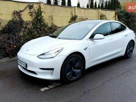 Білий Тесла Модель 3, об'ємом двигуна 0 л та пробігом 112 тис. км за 18500 $, фото 1 на Automoto.ua