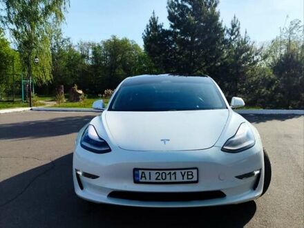 Тесла Модель 3 2020 у Барышевке на Automoto.ua Білий Тесла Модель 3, об'ємом двигуна 0 л та пробігом 252 тис. км за 16000 $, фото 1 на Automoto.ua