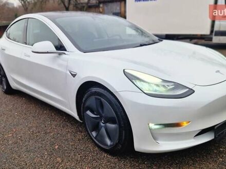 Белый Тесла Модель 3, объемом двигателя 0 л и пробегом 142 тыс. км за 17300 $, фото 1 на Automoto.ua