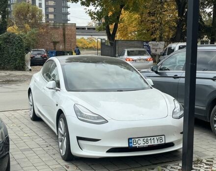 Білий Тесла Модель 3, об'ємом двигуна 0 л та пробігом 87 тис. км за 16999 $, фото 1 на Automoto.ua