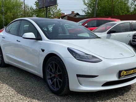 Тесла Модель 3 2020 у Коломые на Automoto.ua Білий Тесла Модель 3, об'ємом двигуна 75 л та пробігом 54 тис. км за 22300 $, фото 1 на Automoto.ua