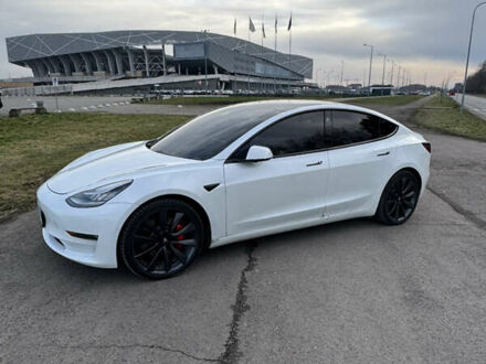 Белый Тесла Модель 3, объемом двигателя 0 л и пробегом 116 тыс. км за 22000 $, фото 1 на Automoto.ua