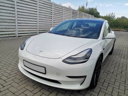 Білий Тесла Модель 3, об'ємом двигуна 0 л та пробігом 117 тис. км за 10500 $, фото 1 на Automoto.ua