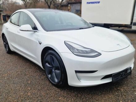 Білий Тесла Модель 3, об'ємом двигуна 0 л та пробігом 142 тис. км за 16900 $, фото 1 на Automoto.ua