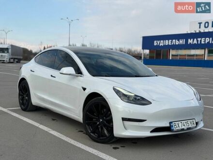 Білий Тесла Модель 3, об'ємом двигуна 0 л та пробігом 393 тис. км за 12200 $, фото 1 на Automoto.ua