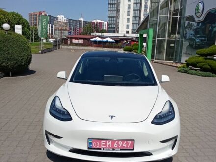 Тесла Модель 3 2020 у Луцьку на Automoto.ua Білий Тесла Модель 3, об'ємом двигуна 0 л та пробігом 60 тис. км за 18500 $, фото 1 на Automoto.ua