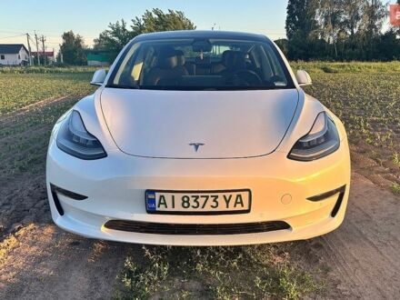 Белый Тесла Модель 3, объемом двигателя 0 л и пробегом 126 тыс. км за 19500 $, фото 1 на Automoto.ua