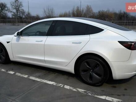 Білий Тесла Модель 3, об'ємом двигуна 0 л та пробігом 160 тис. км за 16000 $, фото 1 на Automoto.ua