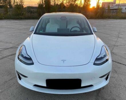 Белый Тесла Модель 3, объемом двигателя 0 л и пробегом 90 тыс. км за 12100 $, фото 1 на Automoto.ua
